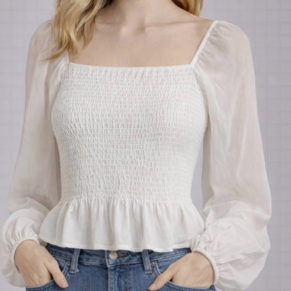 Hollister White Smocked Square-Neck Peplum Blouse. PTP 13-14”. Length 16”. EUC